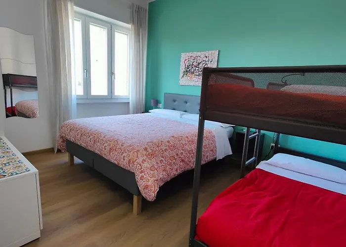 Colorland Apartment Rom